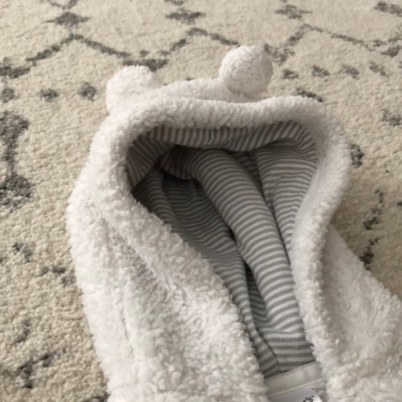 White Sherpa cozy jacket carter’s 12 month - Picture 3 of 3